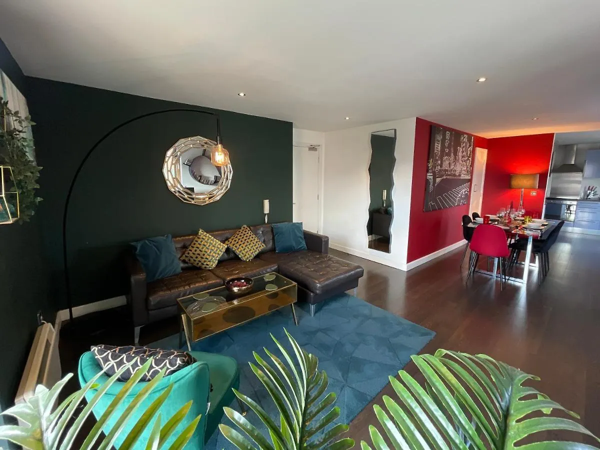 Historic Clock Tower Apartment With Rooftop Terrace And Free Secure Parking Sheffield United Kingdom