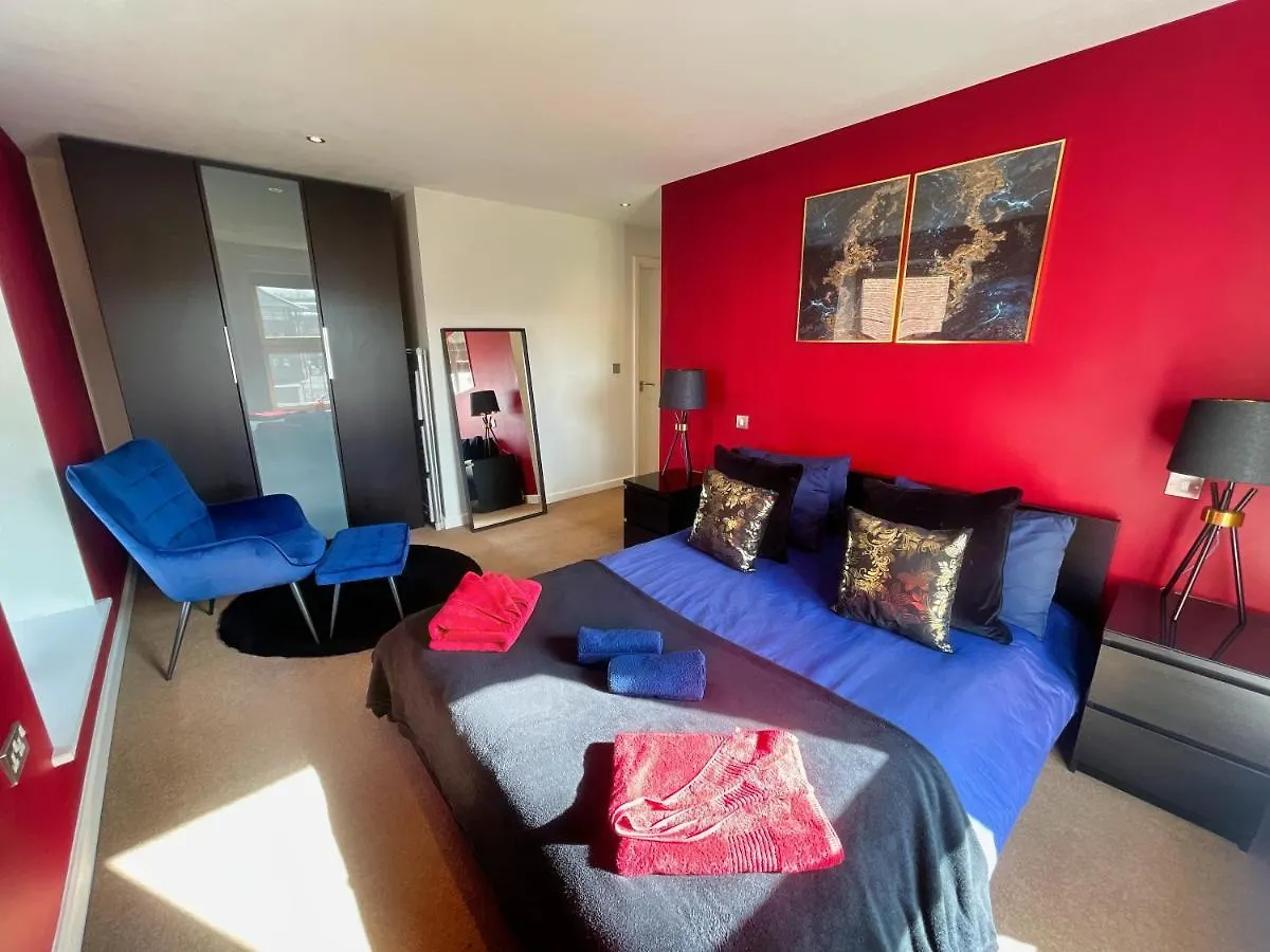 Historic Clock Tower Apartment With Rooftop Terrace And Free Secure Parking Sheffield