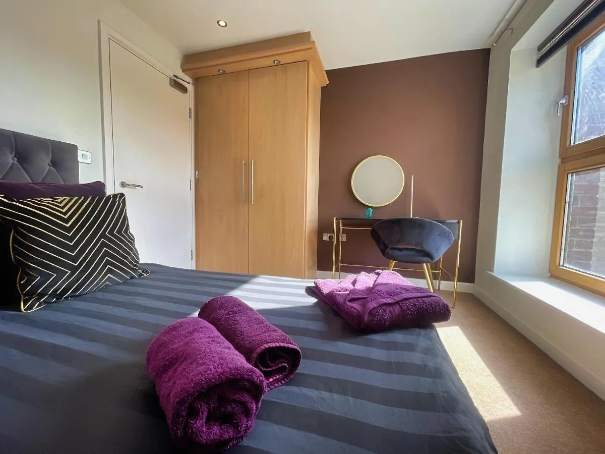 Historic Clock Tower Apartment With Rooftop Terrace And Free Secure Parking Sheffield