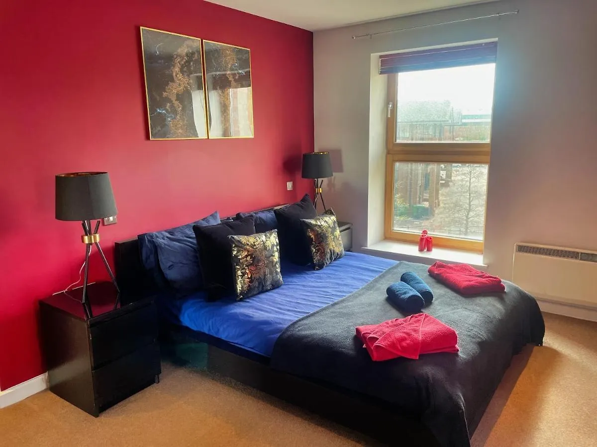 Historic Clock Tower Apartment With Rooftop Terrace And Free Secure Parking Sheffield