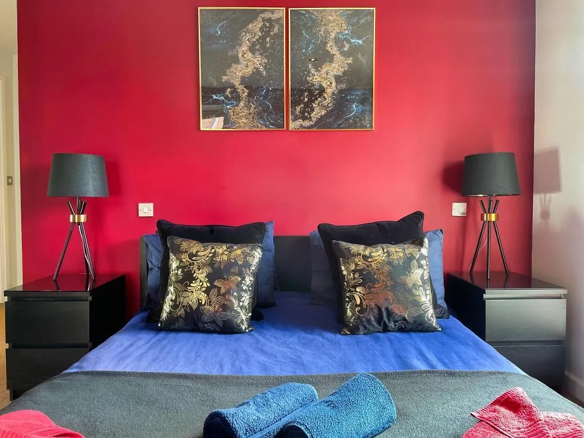 Historic Clock Tower Apartment With Rooftop Terrace And Free Secure Parking Sheffield