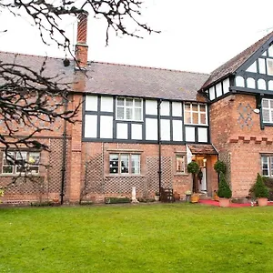 Dodleston Manor , Chester United Kingdom